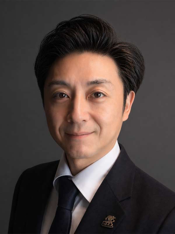上羽　輝明
